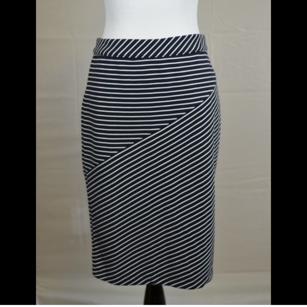 NWOT Banana Republic Striped Stretch Pencil Skirt